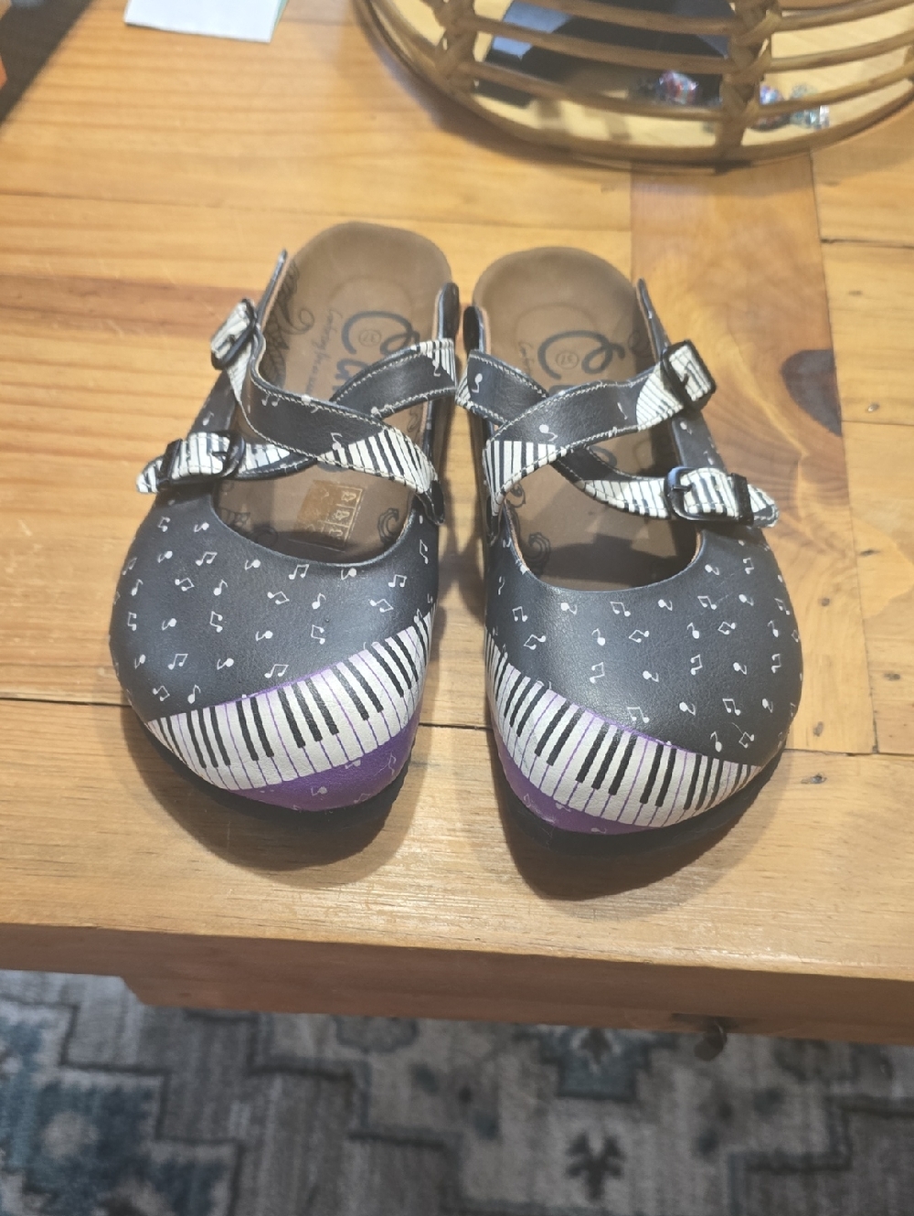 Women's Size 7 Musical Piano Mary Jane Shoes - Black and Purple - Picture 2 of 4